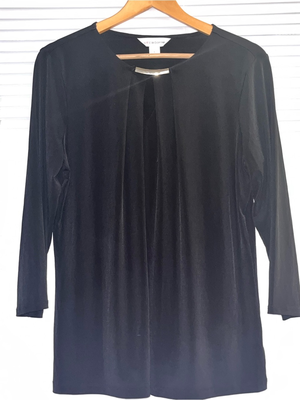 Liz Claiborne Black Long-Sleeve Pleated Tunic Top